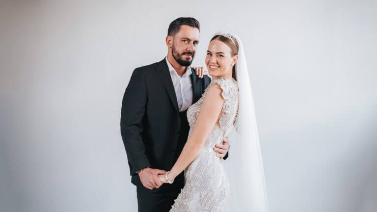 Fotografisanje mladenaca u studiju